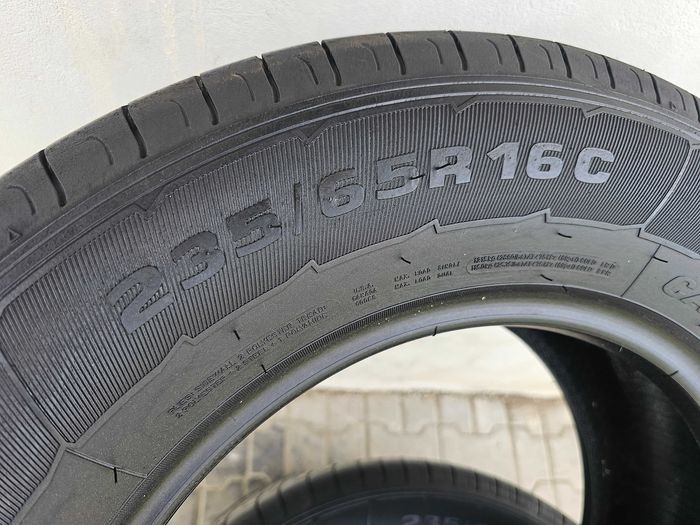 Lato Goodyear 235/65 R16C 6mm
