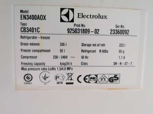 Półki , Szuflady , Balkoniki , Drzwi // Electrolux EN 3400 //