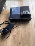 Xbox One 500GB + pad + 8 gier