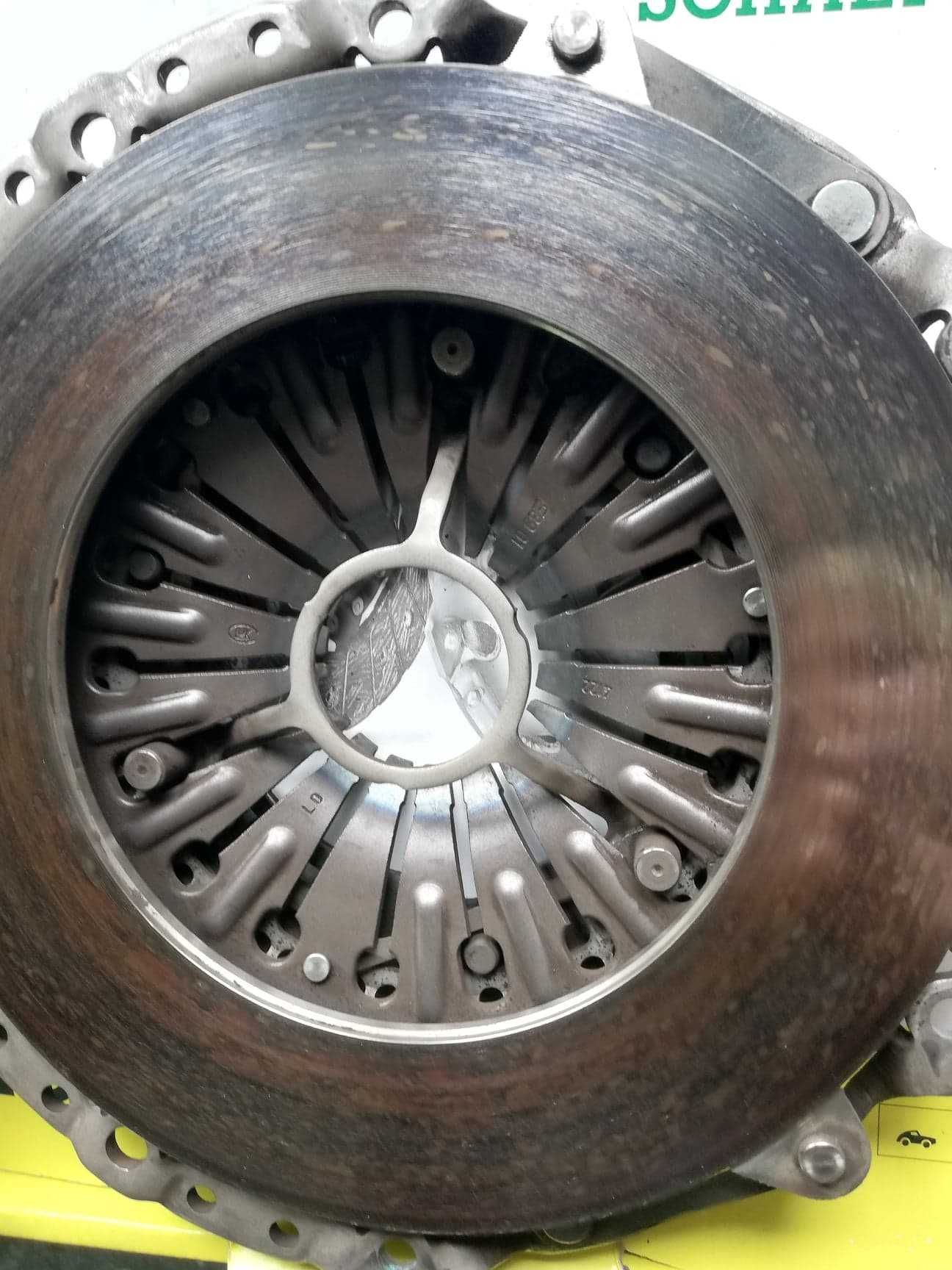 BMW 3 E90 E91 E92 2.0 D SPRZĘGŁO Docisk Tarcza  Komplet Fir.LUK