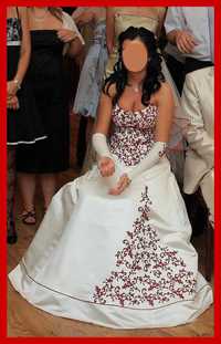 prześliczna suknia ślubna