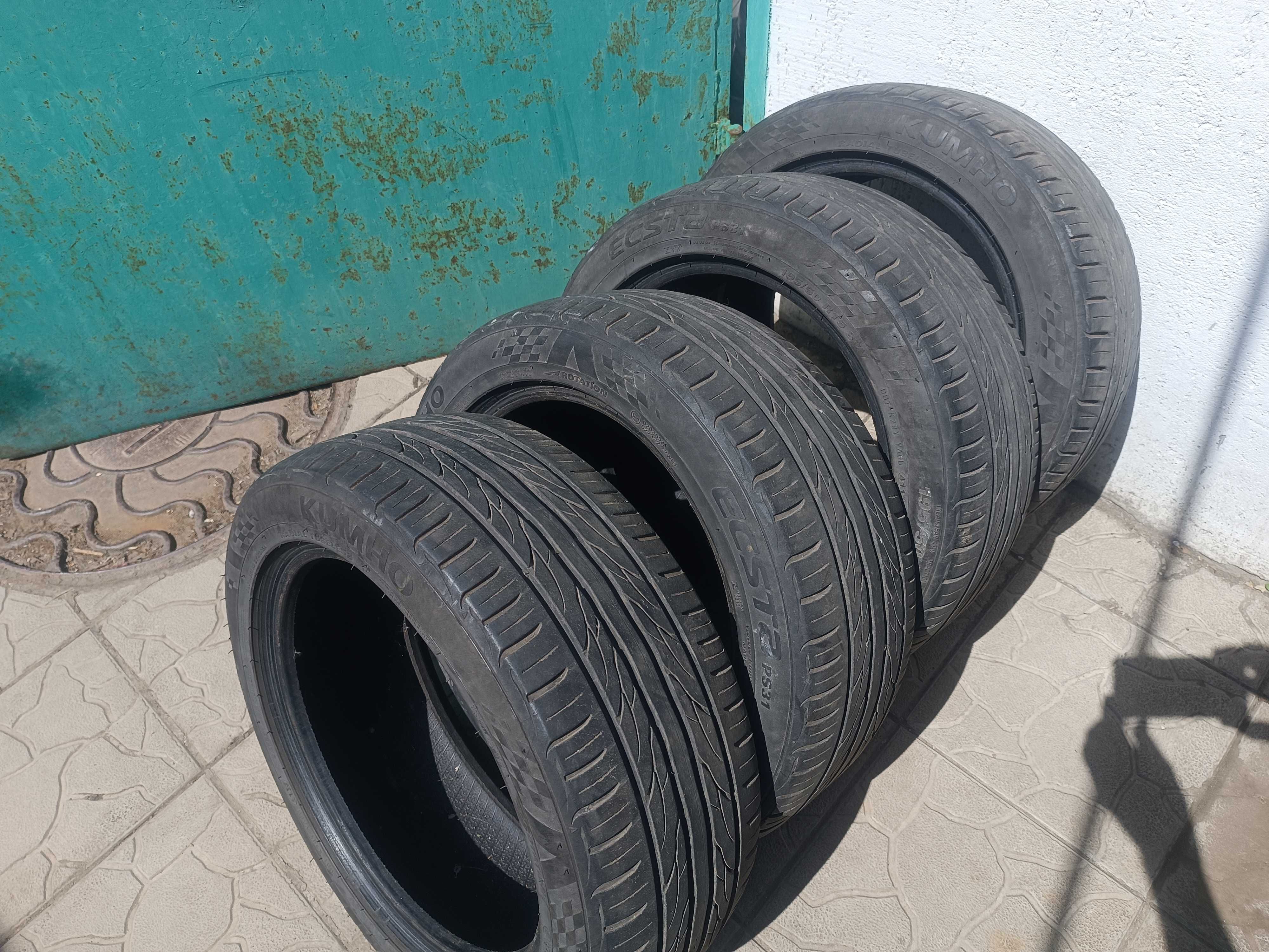 KUMHO Ecsta HS52 195/50 R15 82H комплект летние покрышки