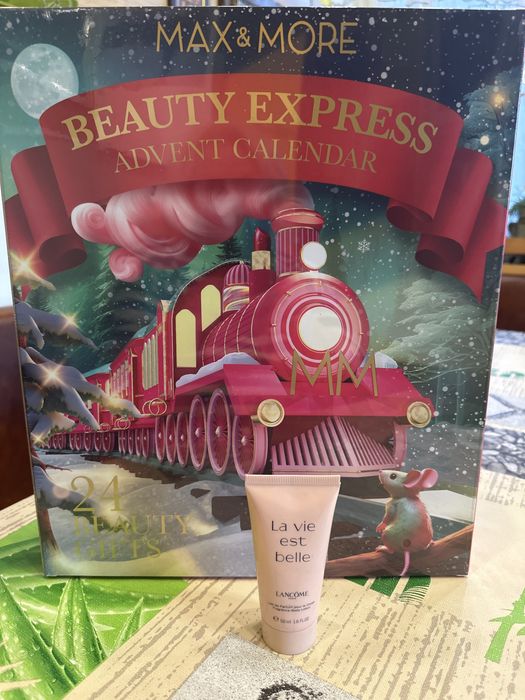 Kalendarz adwentowy MAX&MORE plus gratis La vie est belle Lancome nowe