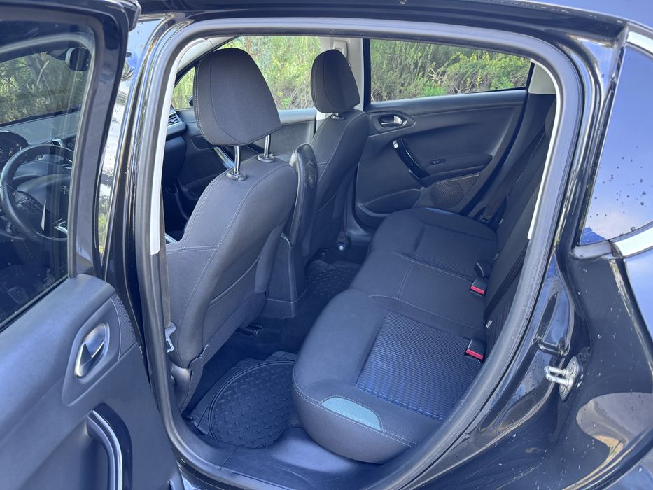 Peugeot 208 1.2 Allure