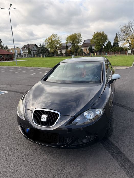 Seat Leon 1.6 rok 2006 czarny