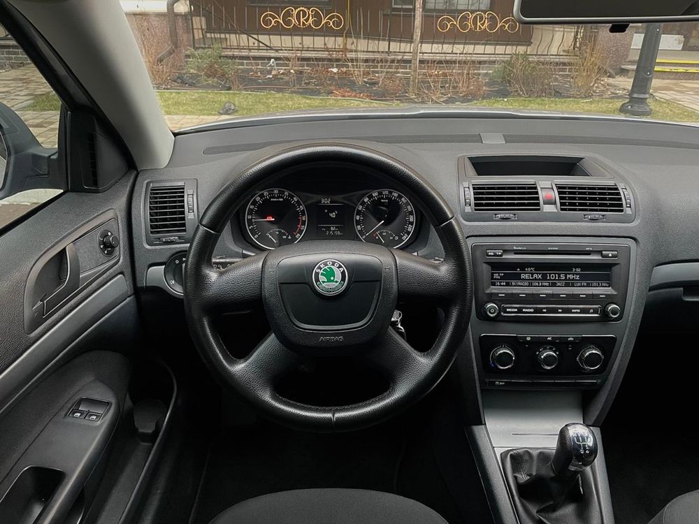 Skoda Octavia 1.6 tdi 2011 год