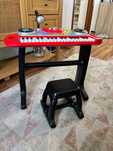 Piano criança em muito bom estado