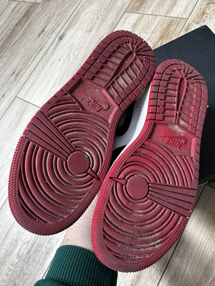 Buty nike AIR JORDAN 1 MID 37,5