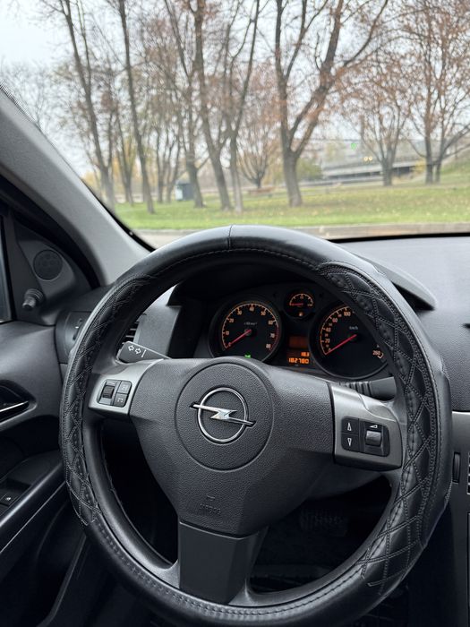 Автомобиль в отличном состоянии!