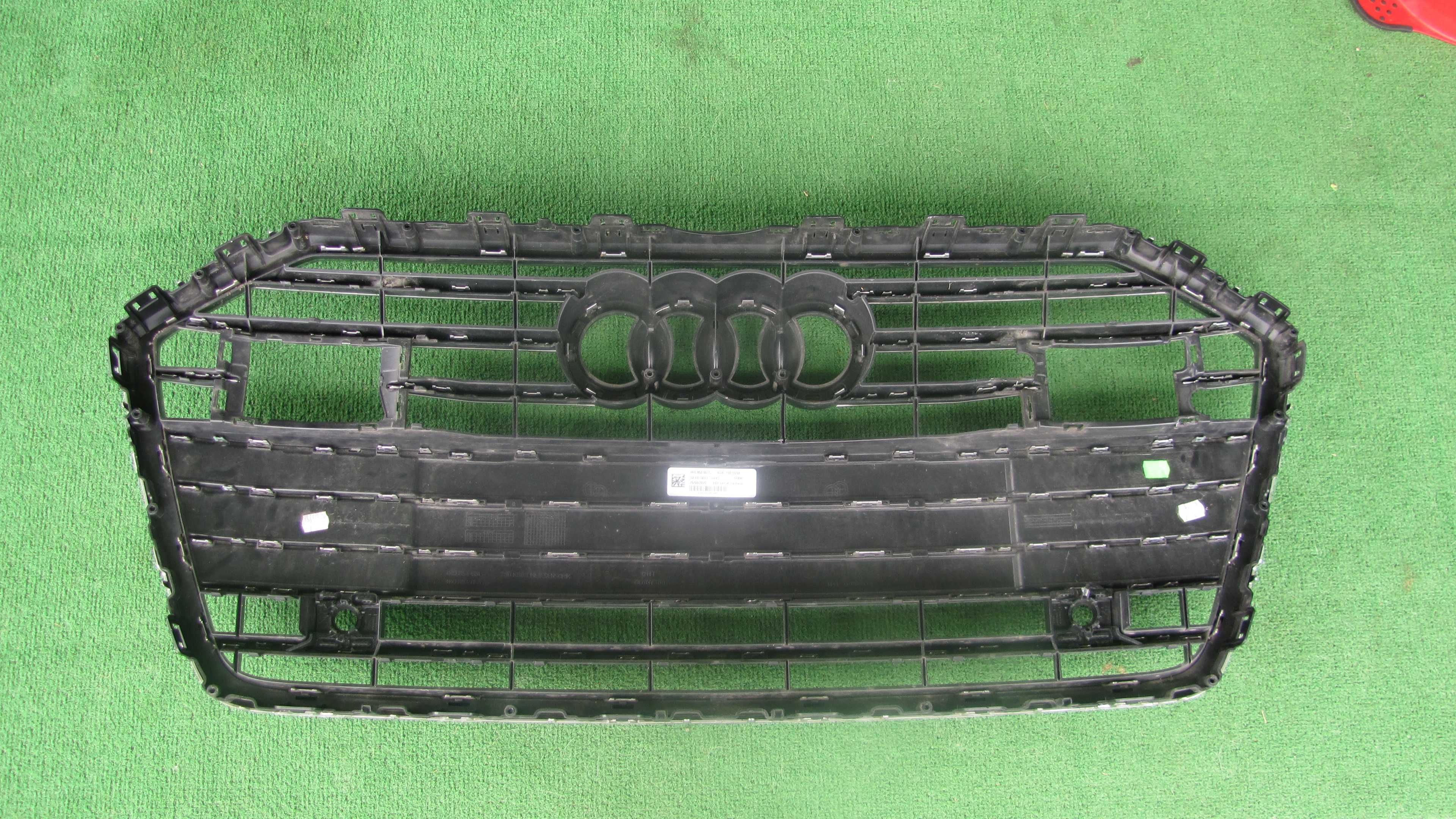 Audi A6 C8 S-line grill atrapa