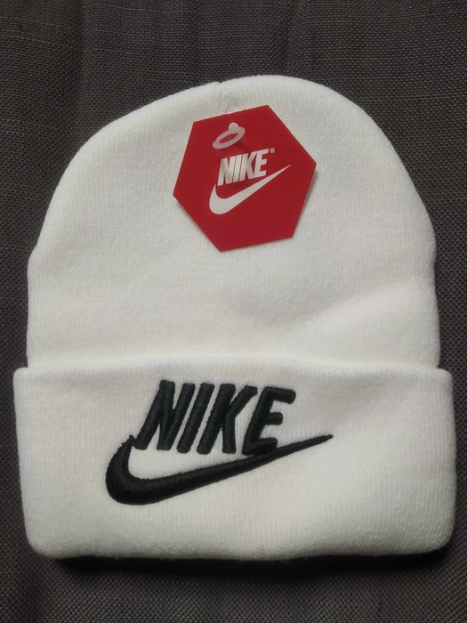 Czapki damskie i męskie Nike Puma Guess Tommy Hilfiger Boss itp