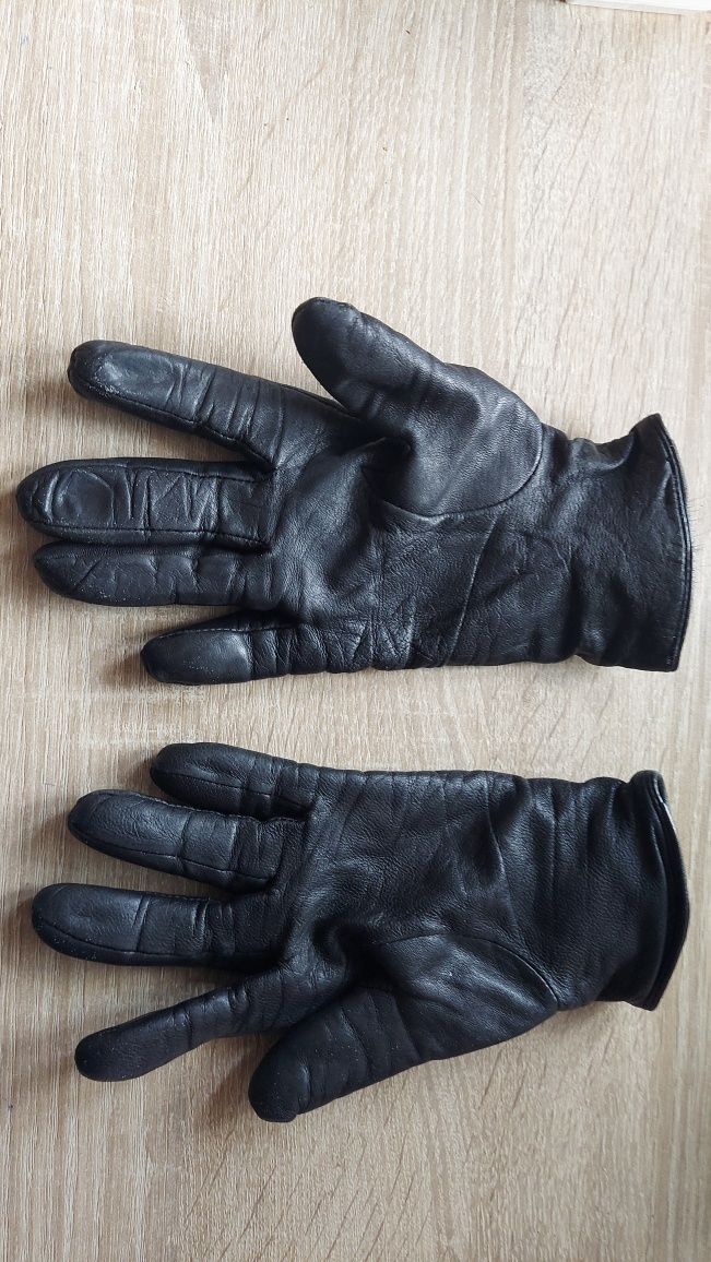 Damskie Czarne rękawiczki.