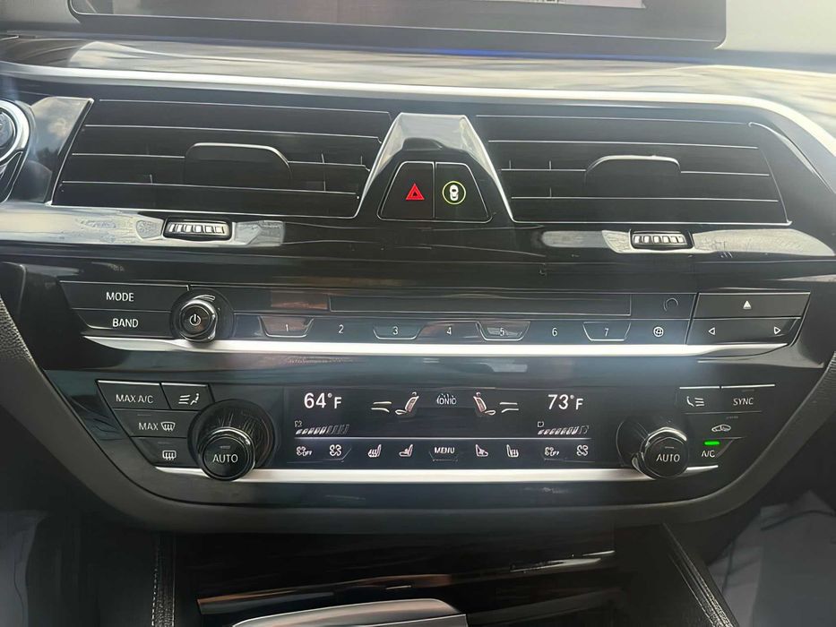 BMW 5 Series      2018