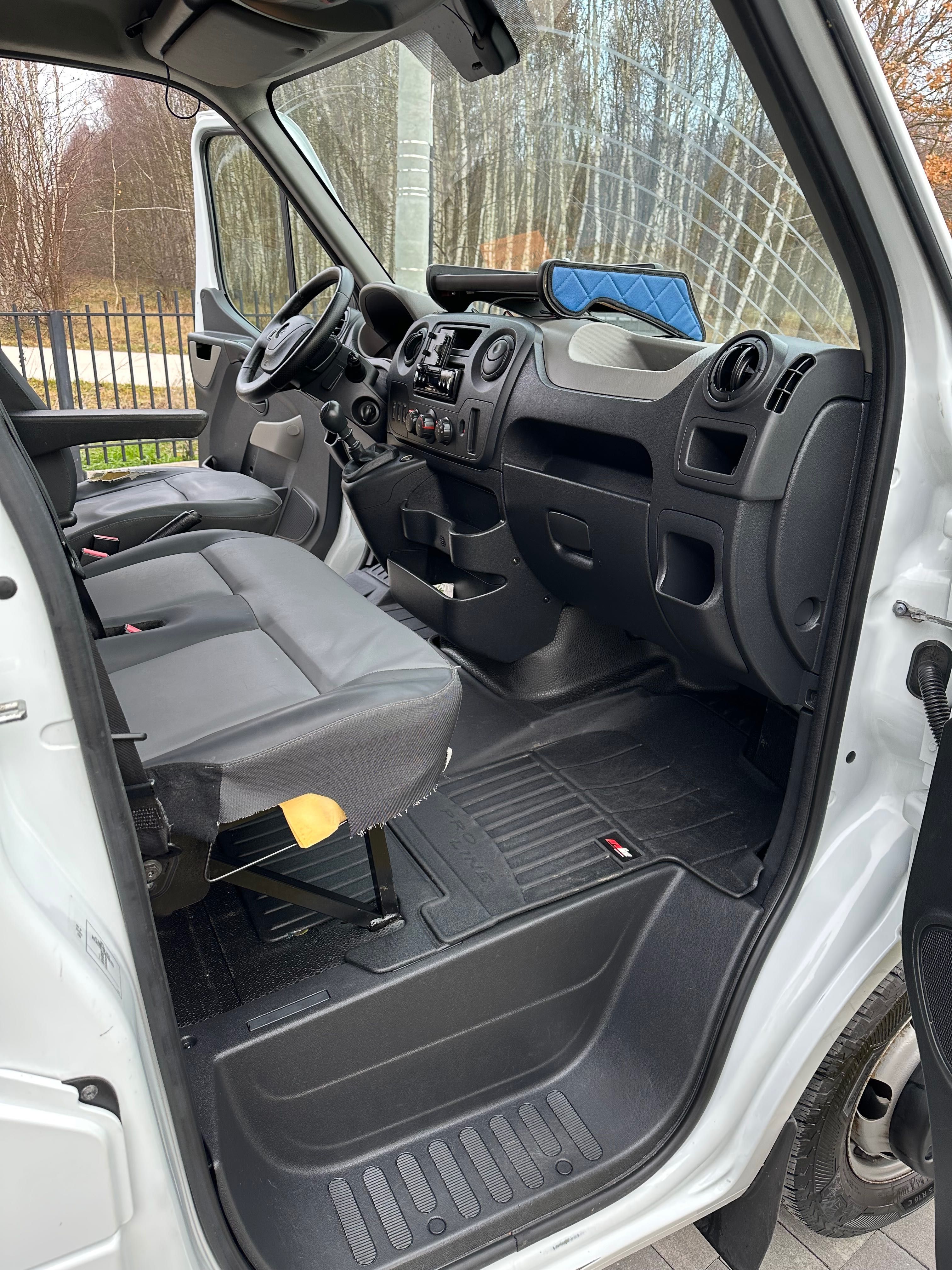 Opel Movano  Bkiźniak 2.3 160Km kontener + winda