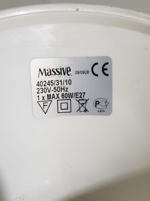 Candeeiro de teto, branco, em bom estado, casquilho E27