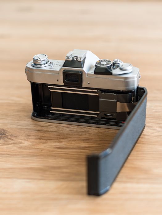 Canon FTb QL Analog Camera64552726405249124