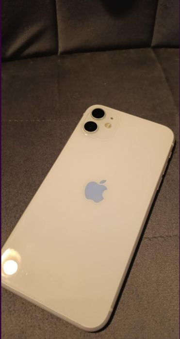 Iphone 11  64gb używany