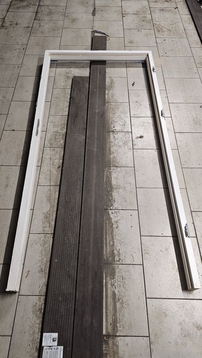 Drzwi wewnętrzne ERKADO 90P z ościeżnicą