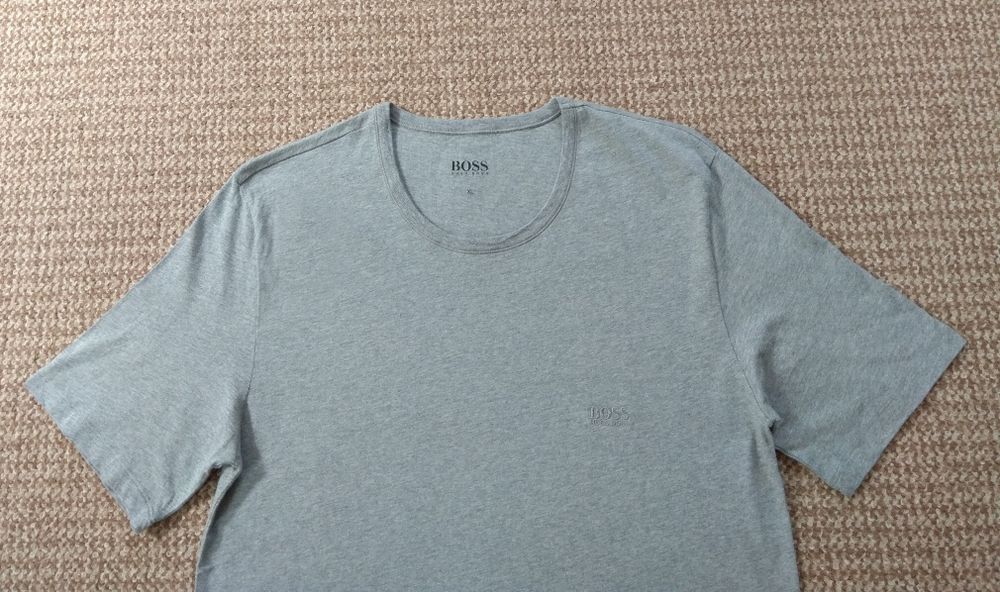 HUGO BOSS футболка базовая ОРИГИНАЛ M-L серая
