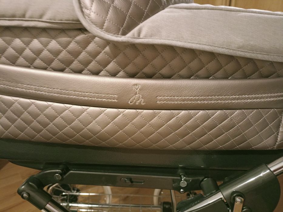 Wózek głęboki i spacerowy Roan Marita