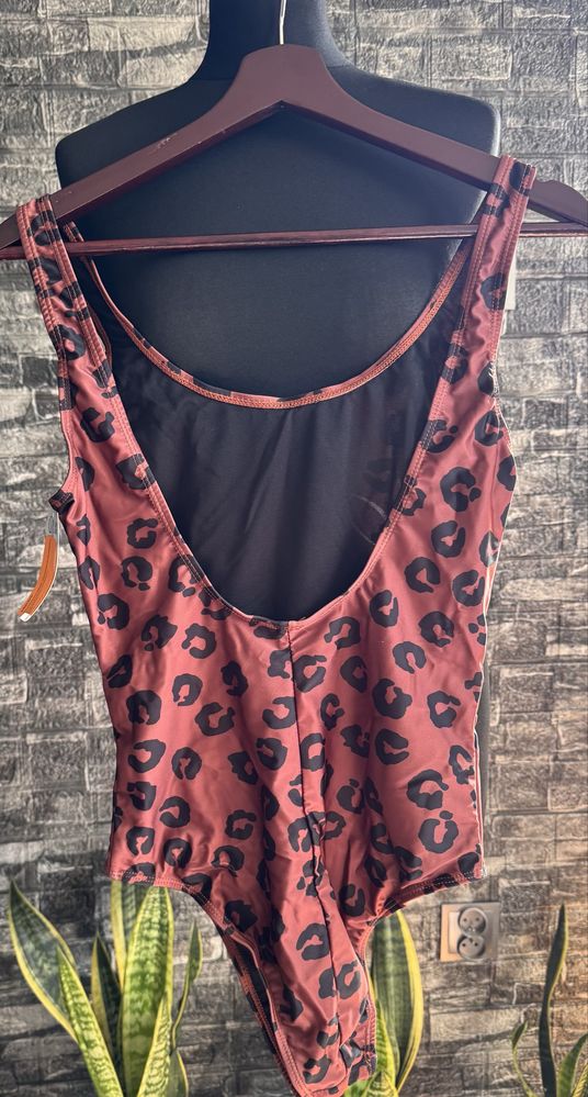 Strój kąpielowy Minnie Mouse M nowy jednoczęściowy Disney