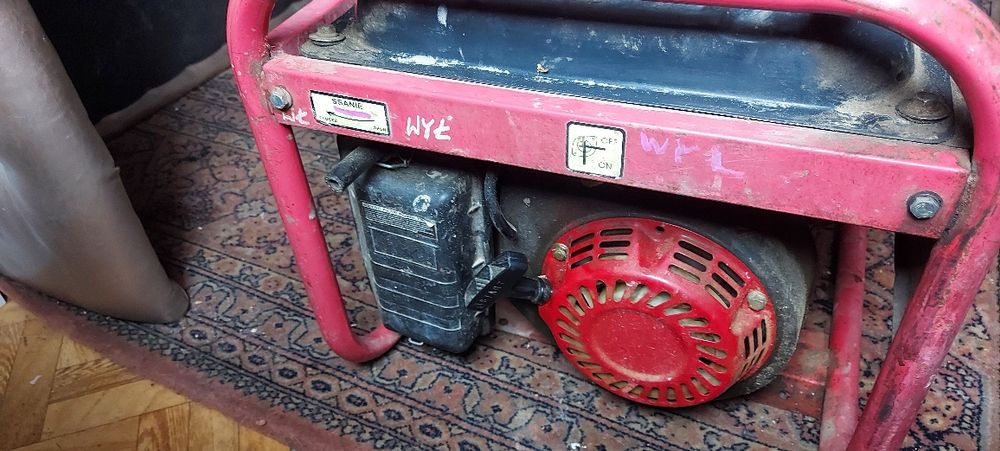 Sprzedam agregat prądotwórczy 230 W