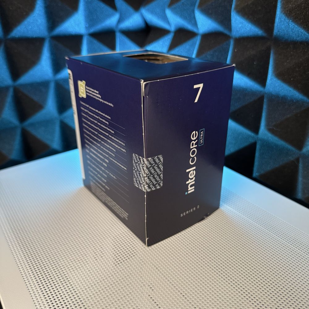 Intel Core Ultra 7 265 Новий
