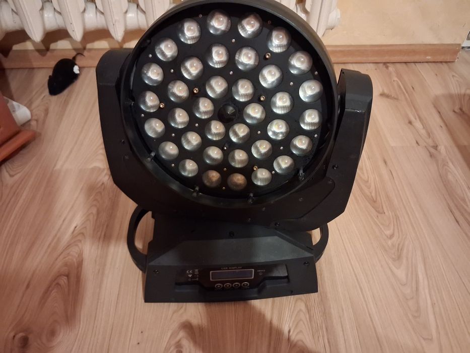 Ruchoma głowa 36x15 RGBWAUV