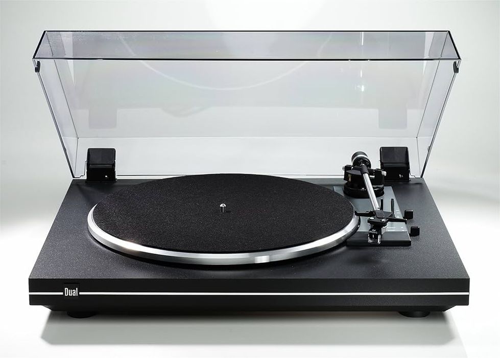 Dual CS 435-1/EV gramofon z wbudowanym przedwzmacniaczem