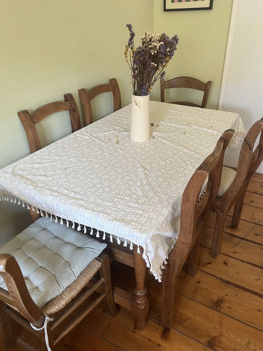 Mesa de jantar extensível em Madeira