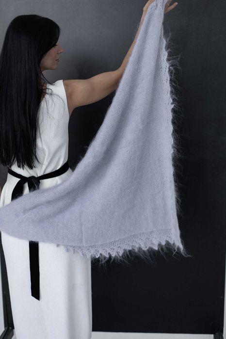 Chusta bogata i elegancka – Handmade z naturalnej wełny koziej
