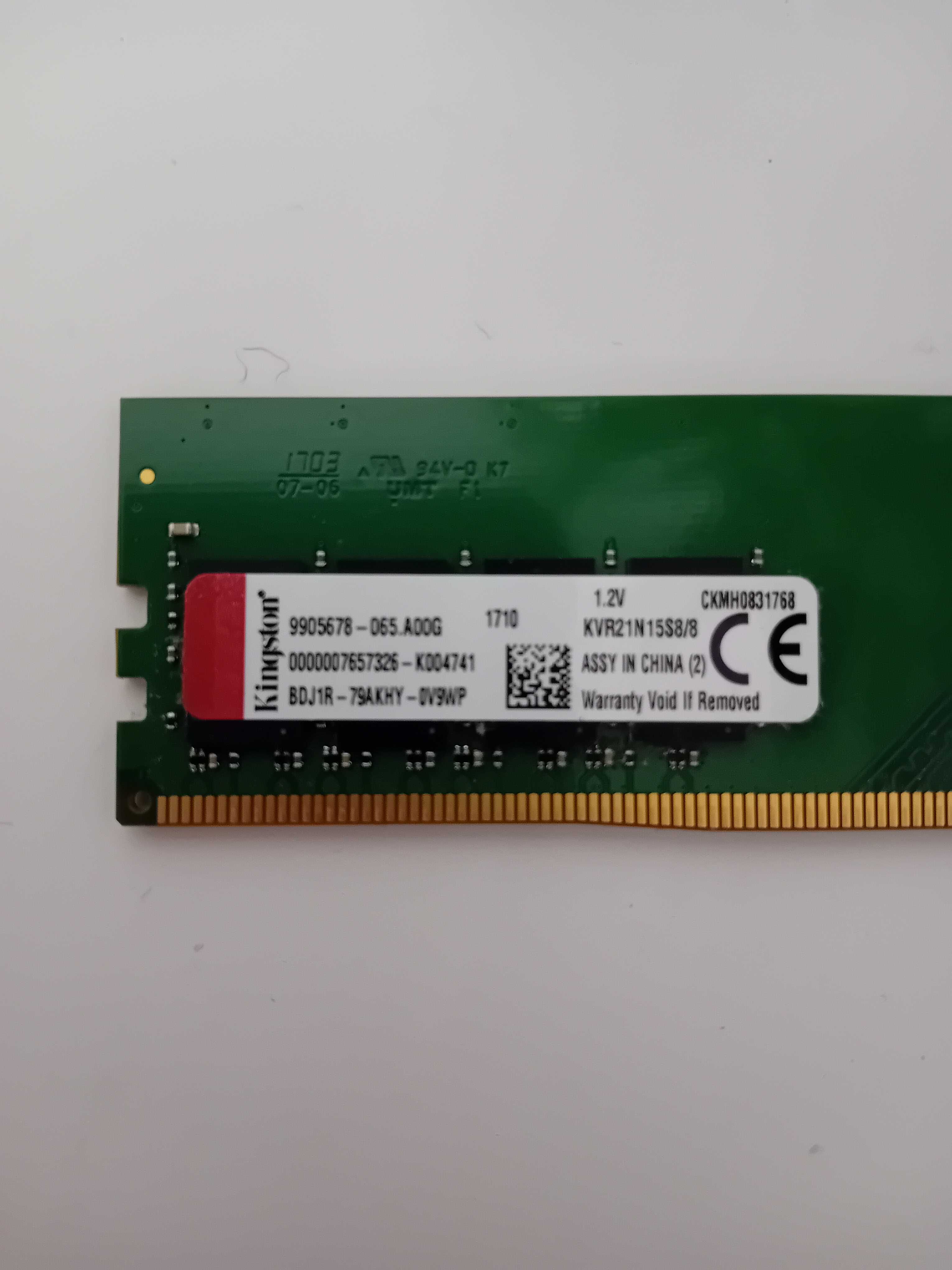 Memórias 8GB DDR4-2133 CL15 SDRAM
