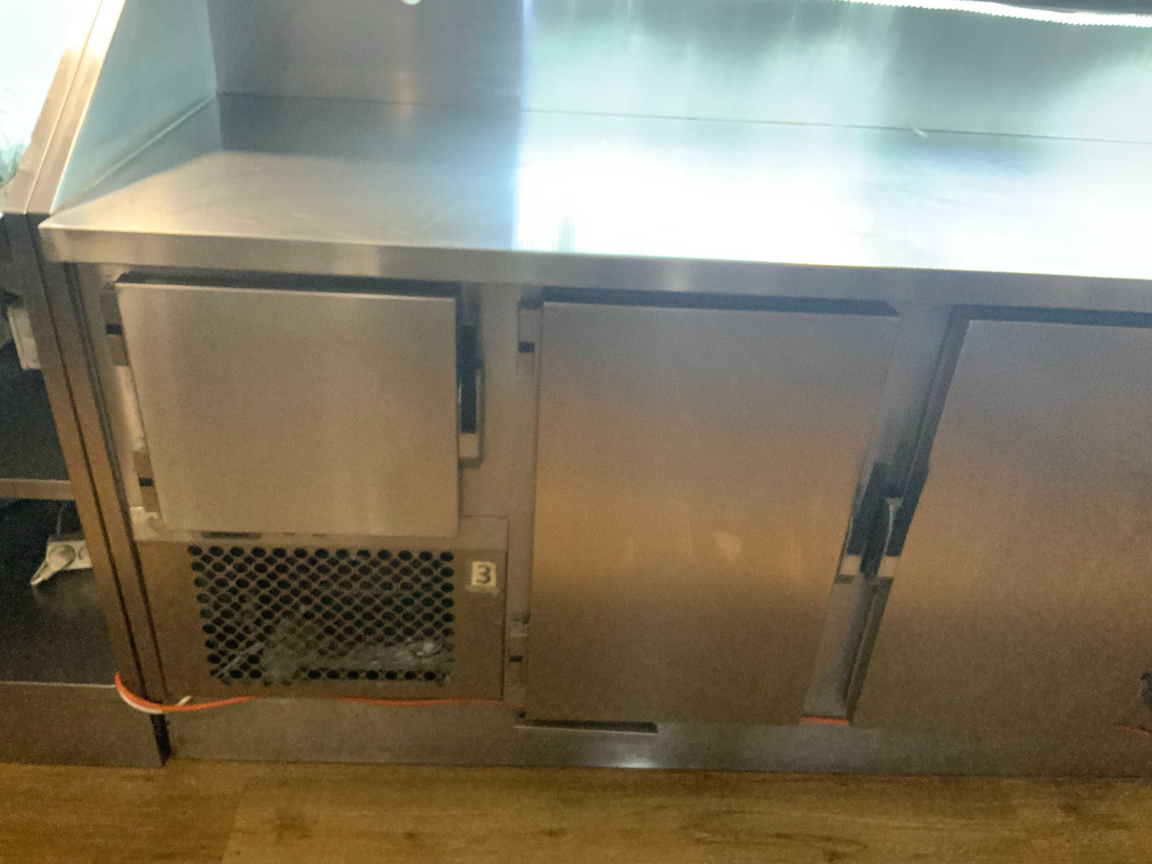 Balcão em inox com lux LED