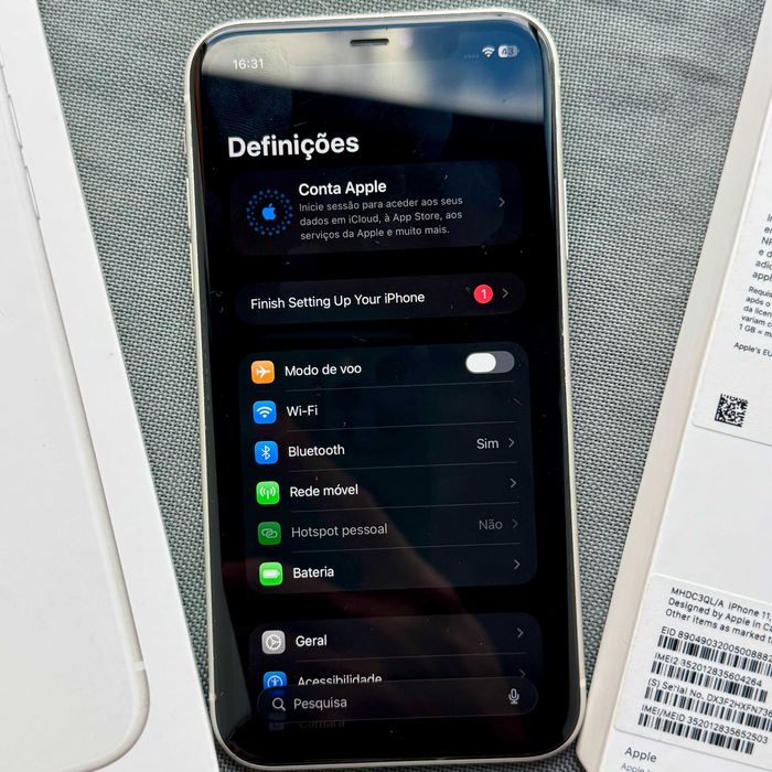 iPhone 11 (bataria 100%, nova)