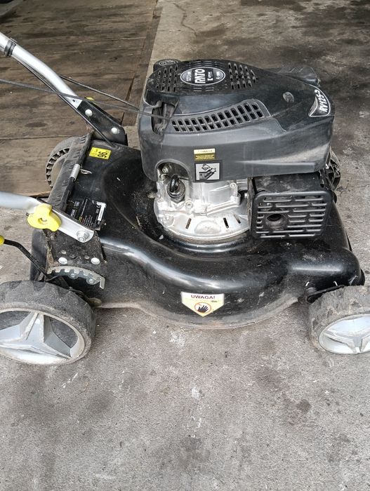 Kosiarka spalinowa z napędem