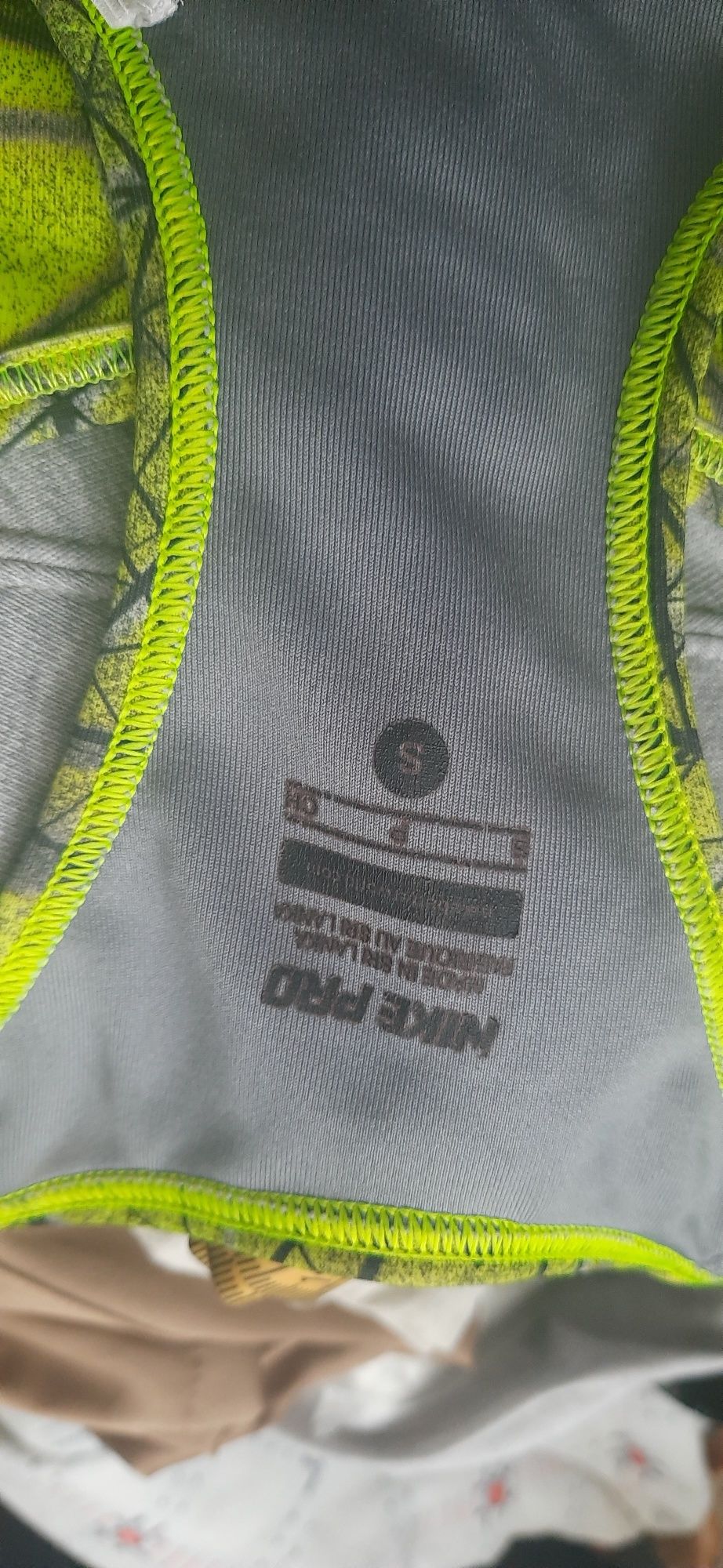 Top, biustonosz sportowy Nike Pro rozm. S