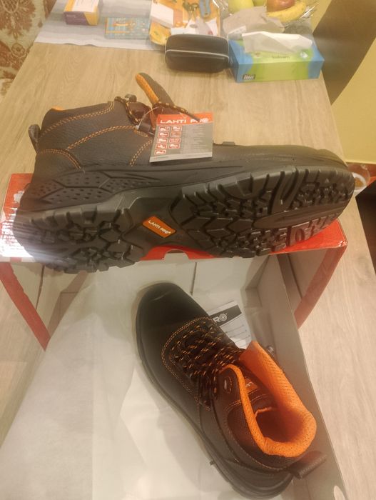 Nowe buty robocze Lahti Pro