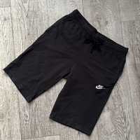 Спортивные шорты с карманами Nike swoosh