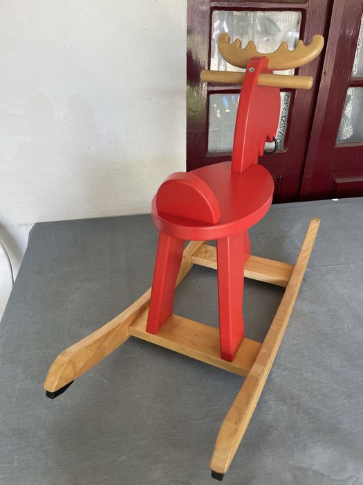 Balouço alce de madeira