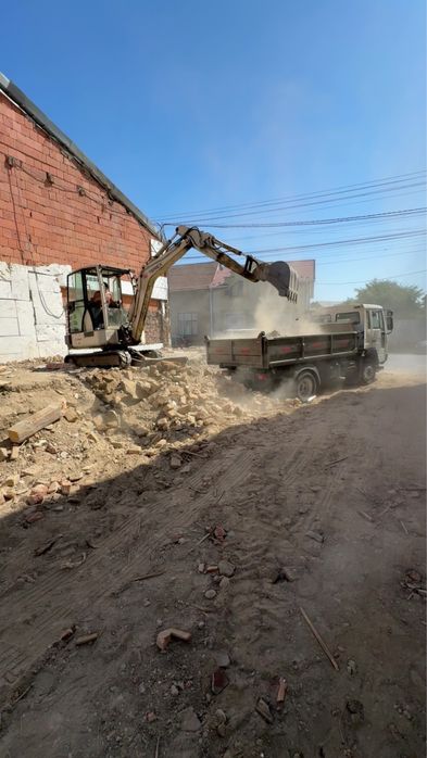 Вивіз сміття, Доставка, пісок, щебень, відсів, мучка, глина, ескаватор