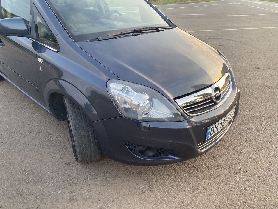 Opel Zafira b 2.2 бензин