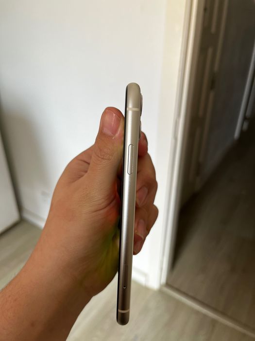 iPhone 11 está como novo