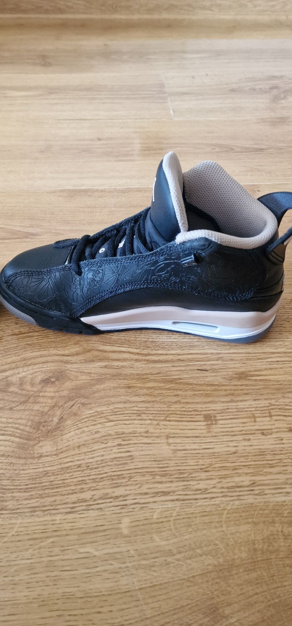 Air Jordan dub zero