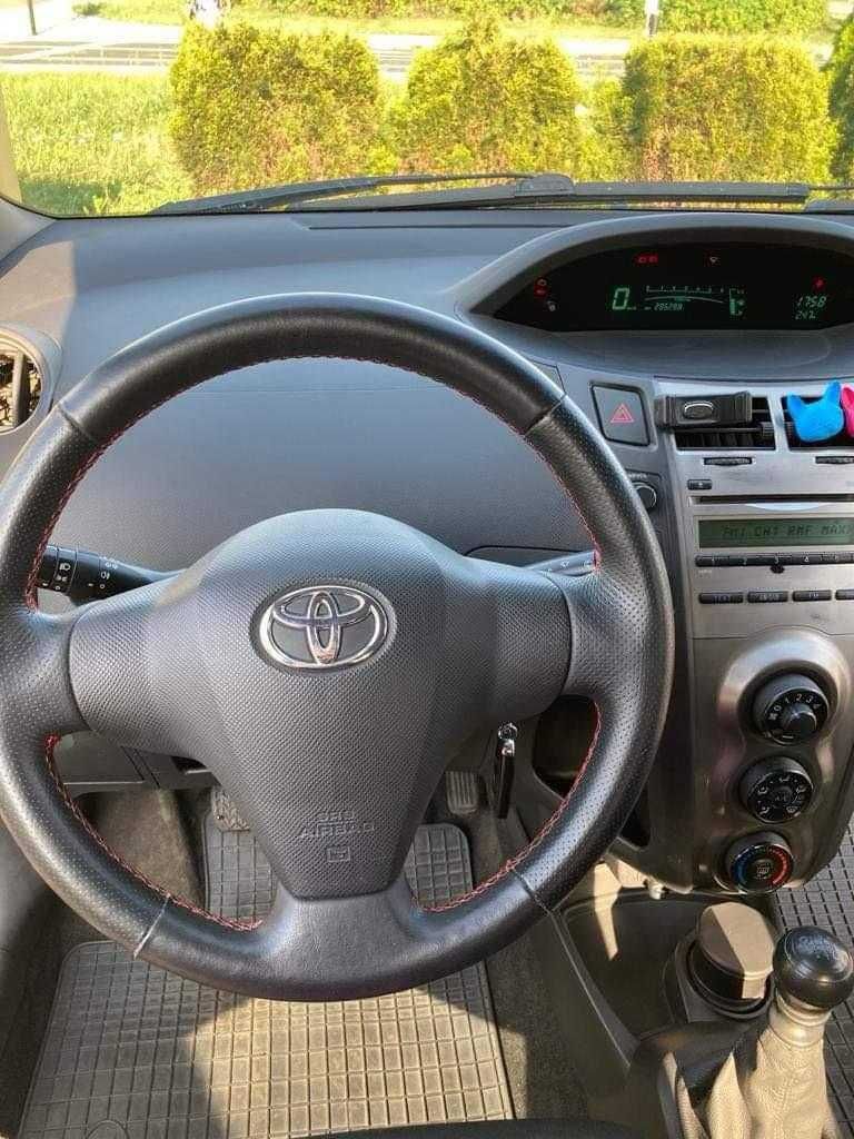 Toyota Yaris 1.4D salon Polska bez wkładu własnego