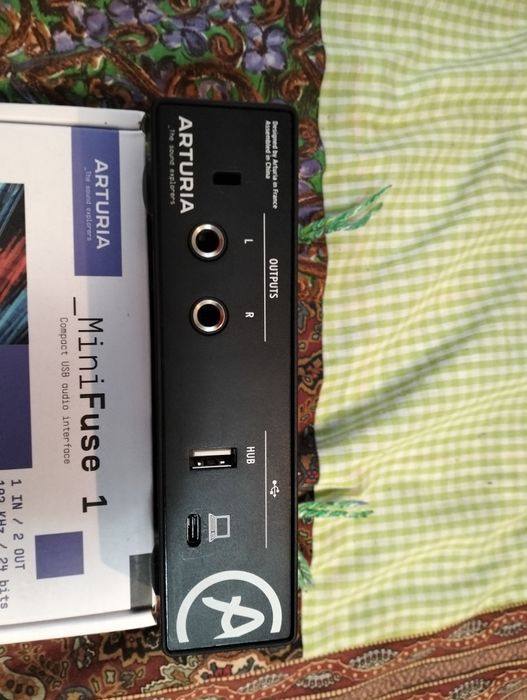 Звукова карта Arturia minifuse 1