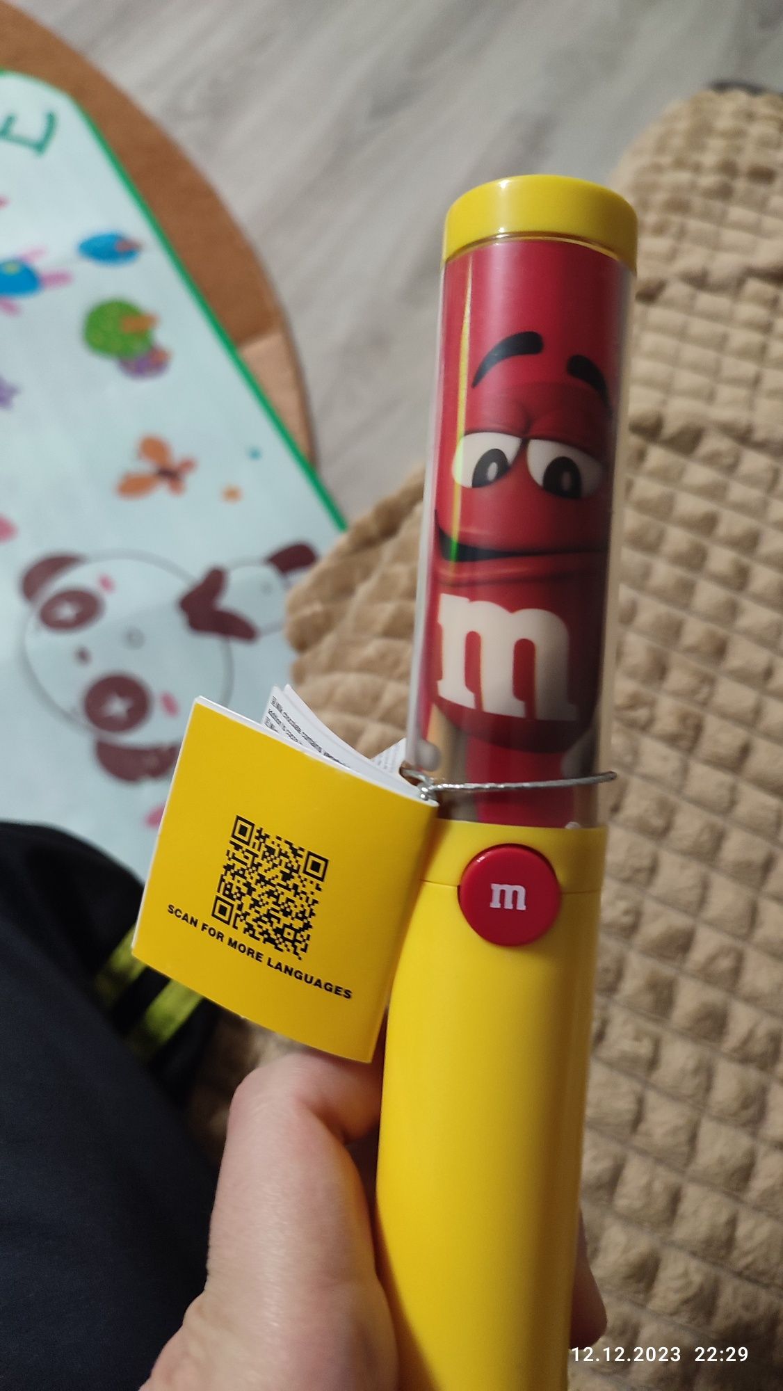 Ліхтарик дитячий M&M's flashlight  червоний