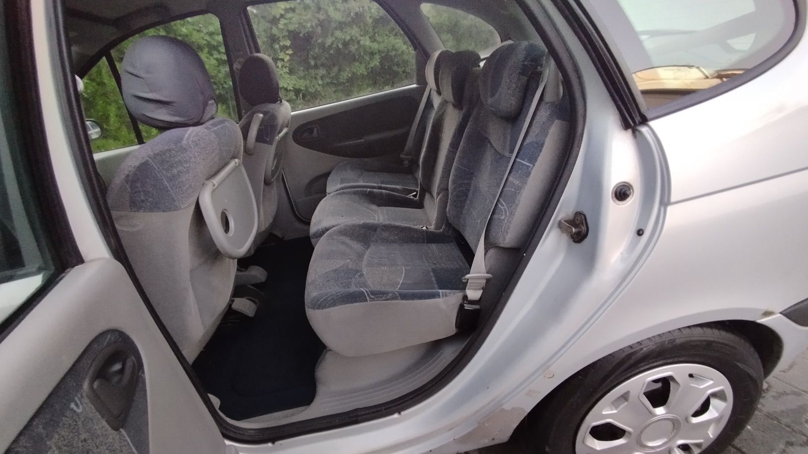 Renault Megane Scenic 1,6 benzyna,,klima,hak