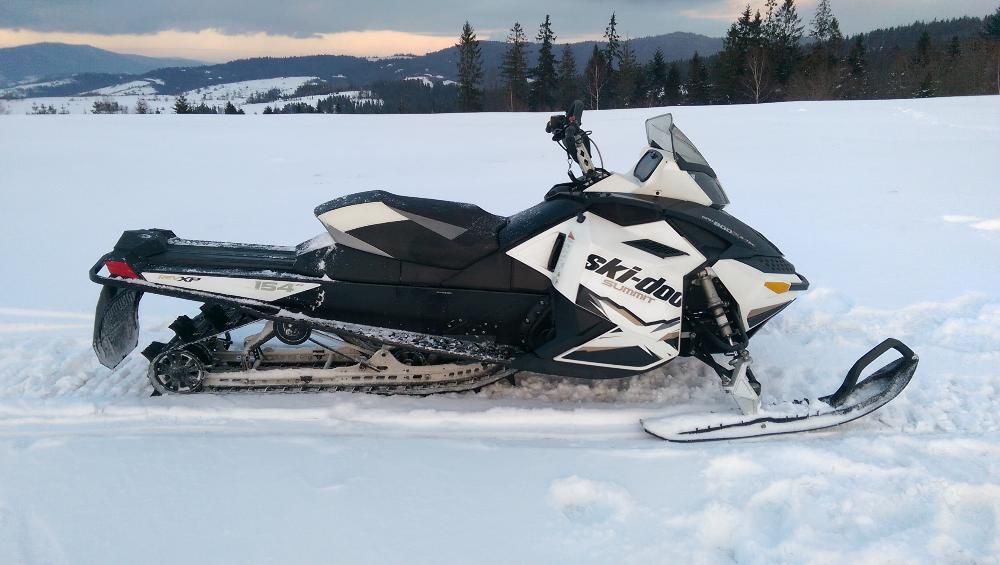 Skuter Snieżny SKI DOO SUMMIT X 800R REV XP 154" 2013 Zawieszenia Fox