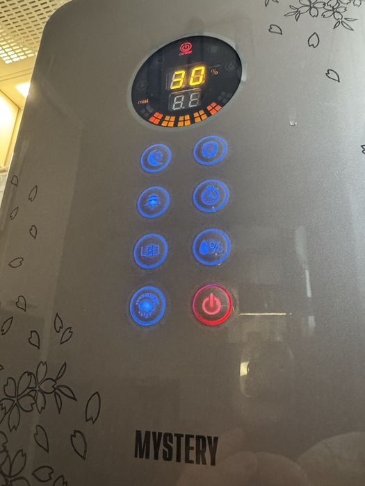 Зволожувач MYSTERY MAH-2605 працює і в чудовому стані