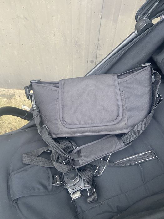 Прогулянкова коляска Carello